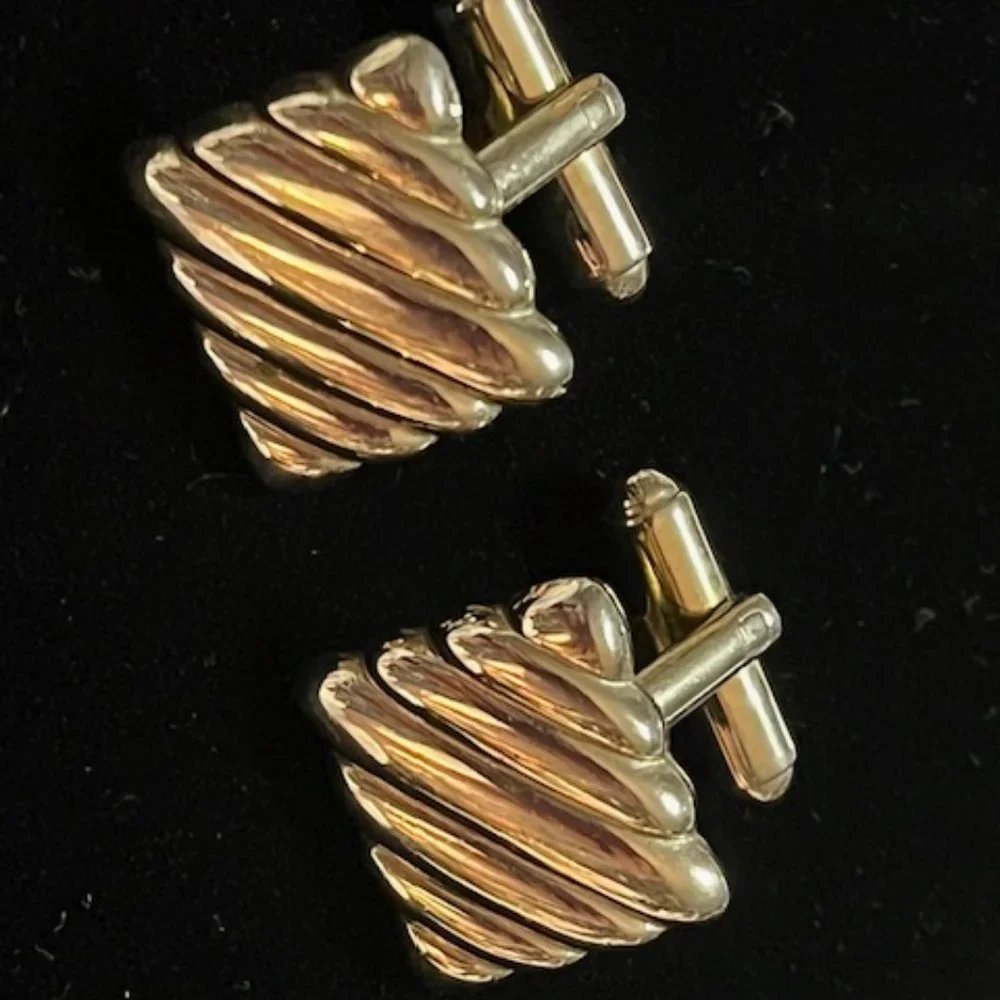 VTG Gold Tone Square Shaped Striped Ribbon Style Cuff Links Retro Gift